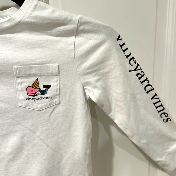 Vineyard Vines Unisex New Year’s Glow-in-the-Dark - Picture 2 of 4